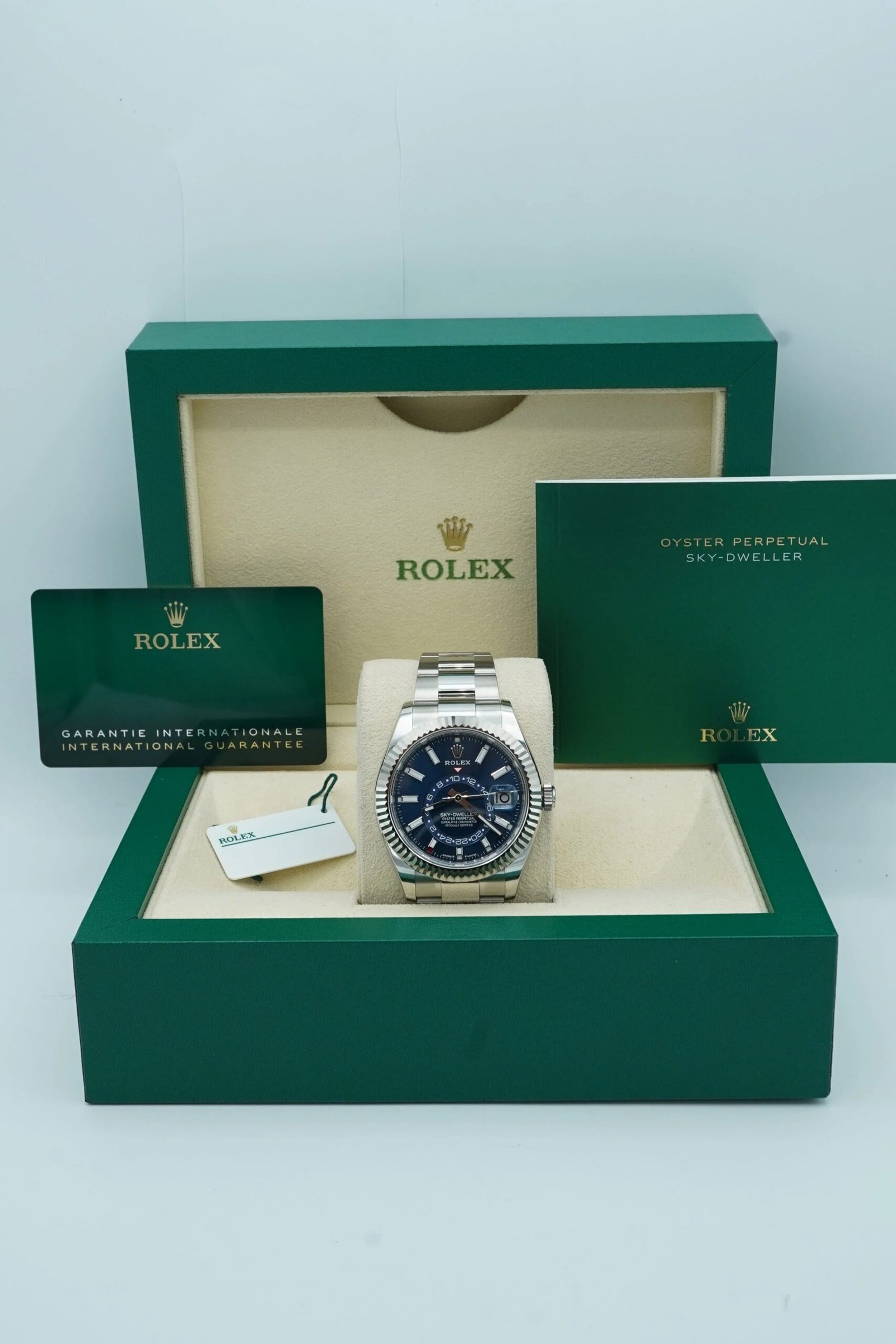 Rolex Sky-Dweller 42 mm / White Gold Blue Dial - Image 2