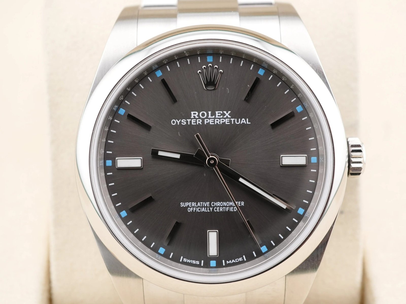 Rolex Oyster Perpetual 39 mm / Dark Rhodium – Oyster - Image 8