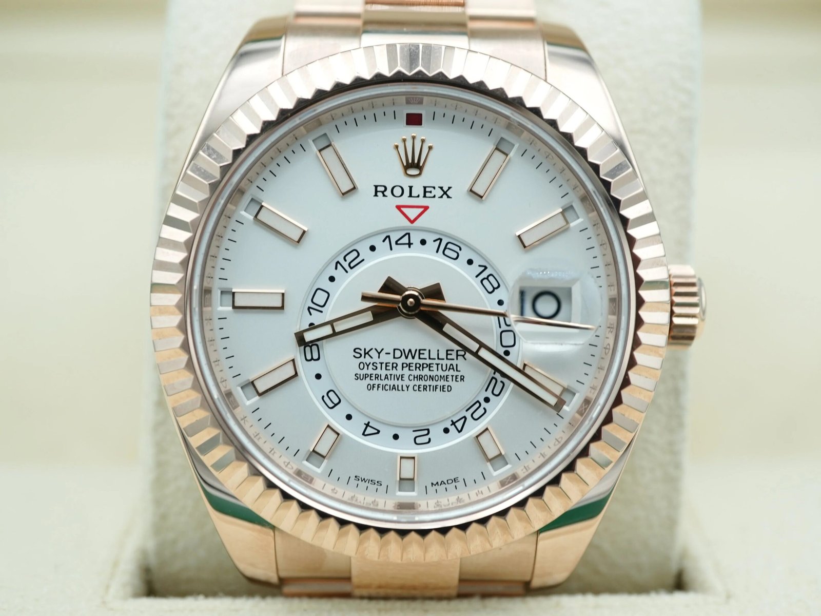 Rolex Sky-Dweller 42 mm / Rose Gold White Dial - Image 11