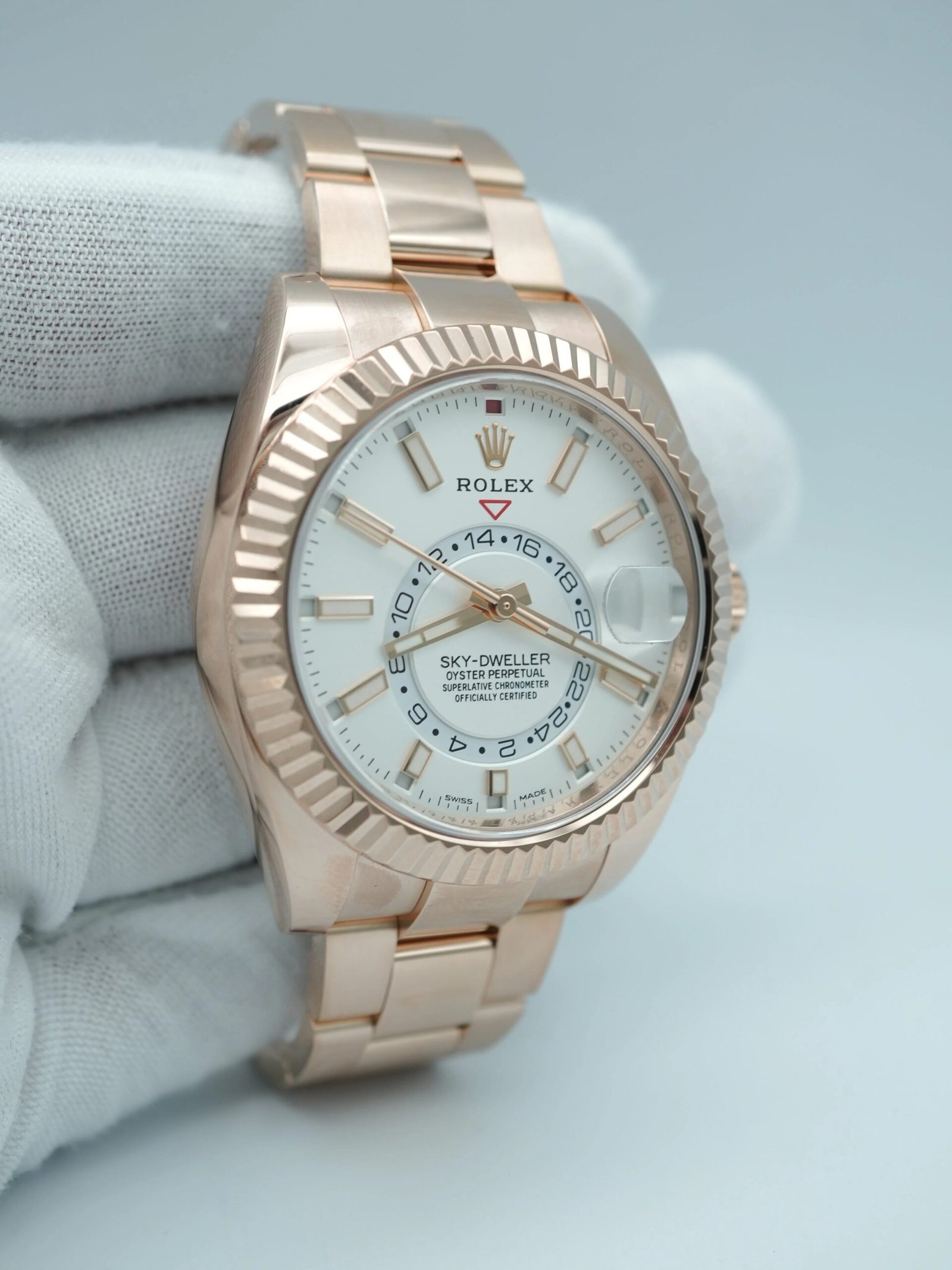 Rolex Sky-Dweller 42 mm / Rose Gold White Dial - Image 3