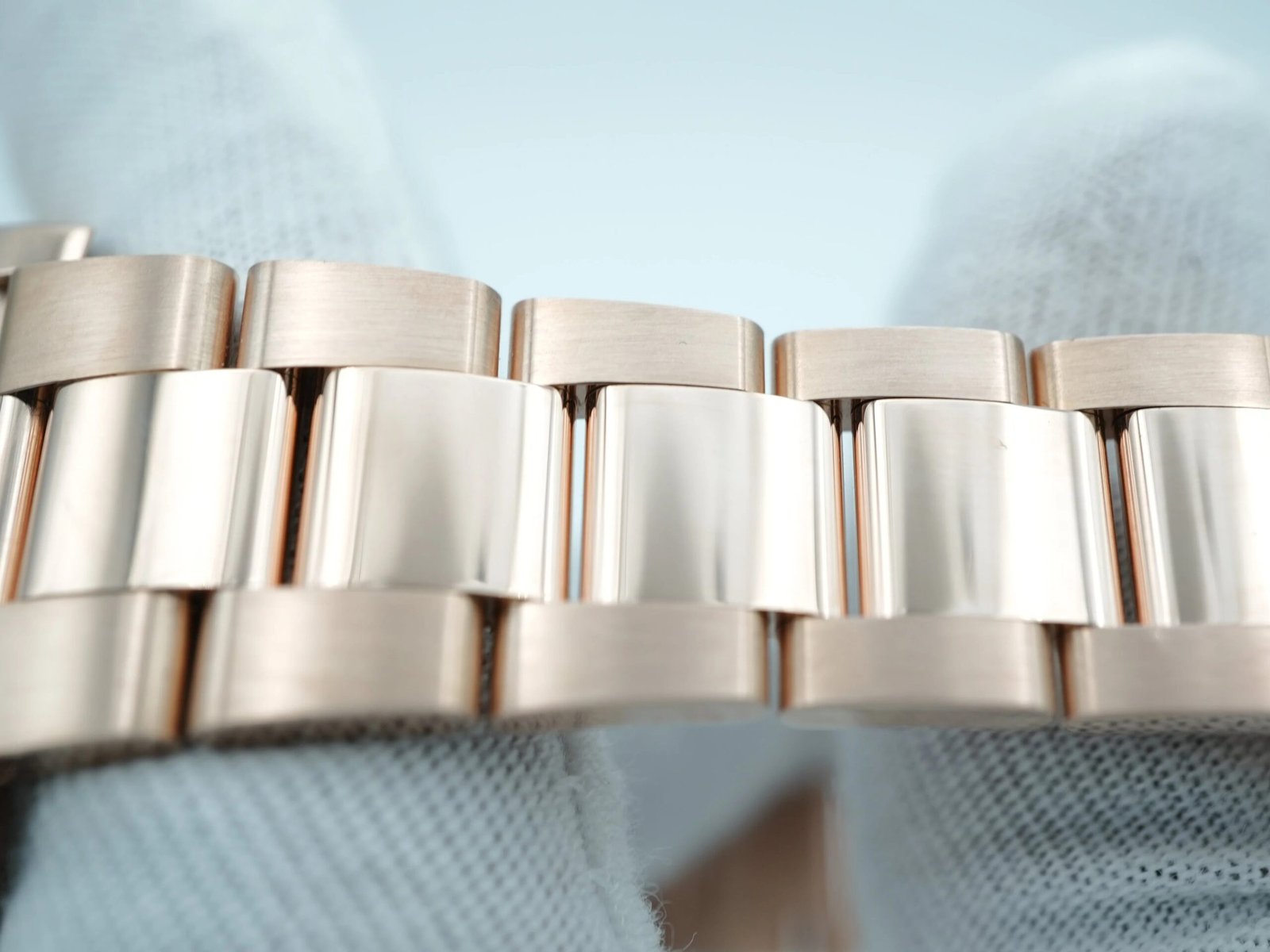 Rolex Sky-Dweller 42 mm / Rose Gold White Dial - Image 8