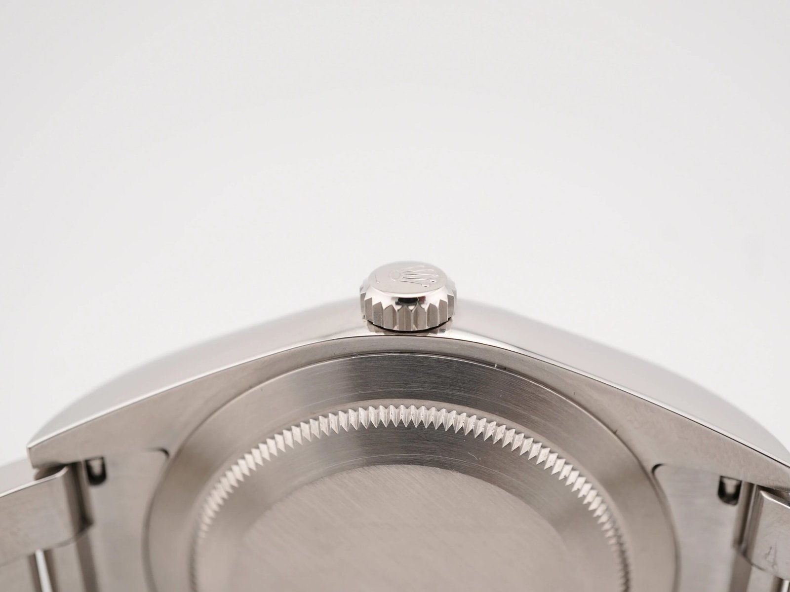 Rolex Oyster Perpetual 39 mm / Dark Rhodium – Oyster - Image 3