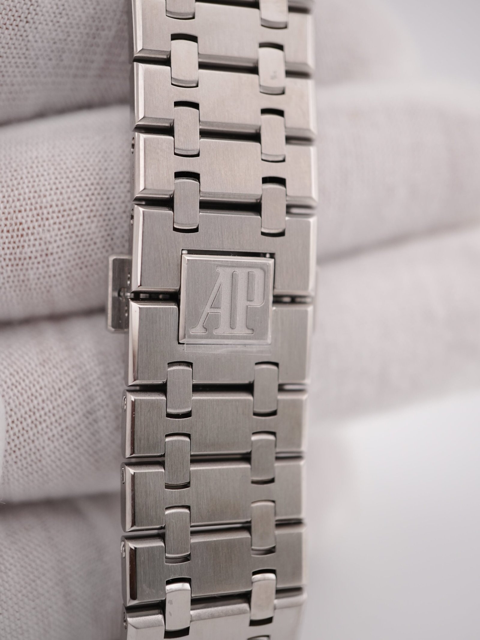 Audemars Piguet Royal Oak 41 mm / Grande Tapisserie – Bracelet Acier - Image 5