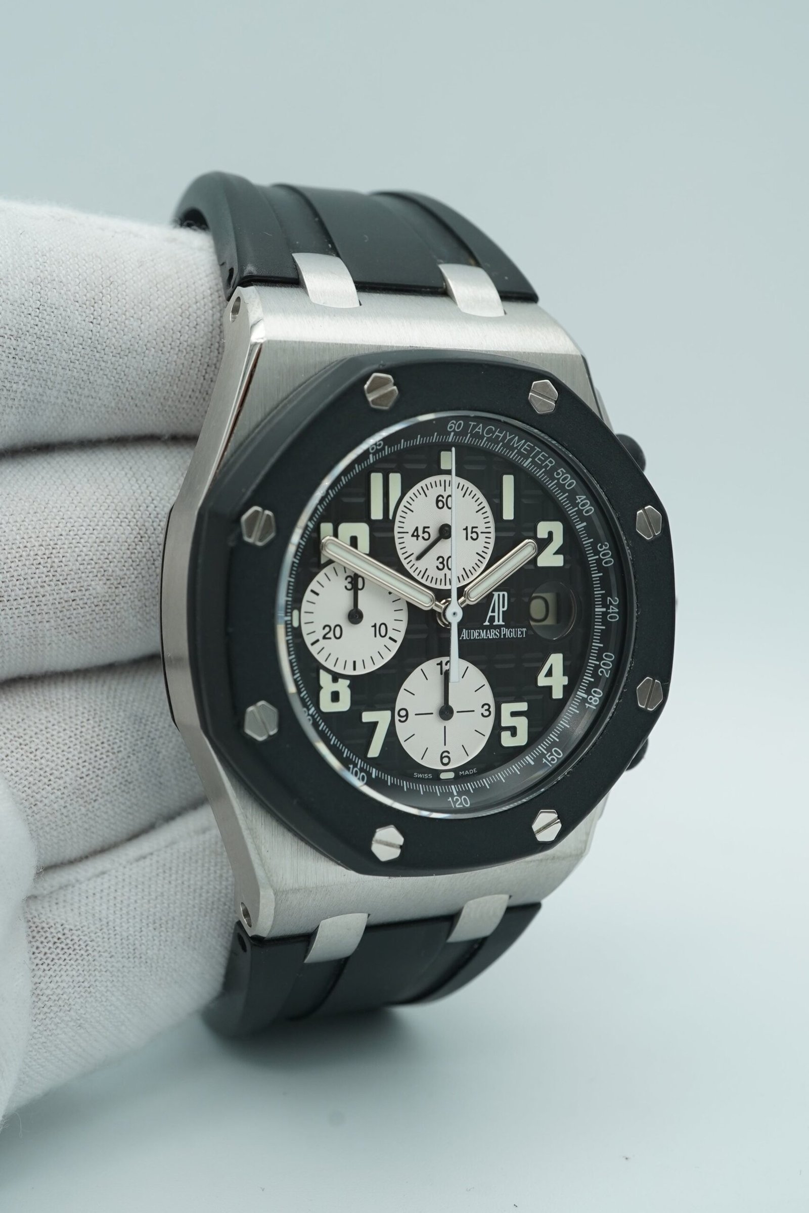 Audemars Piguet Royal Oak Offshore 42 mm / Black Dial - Image 2