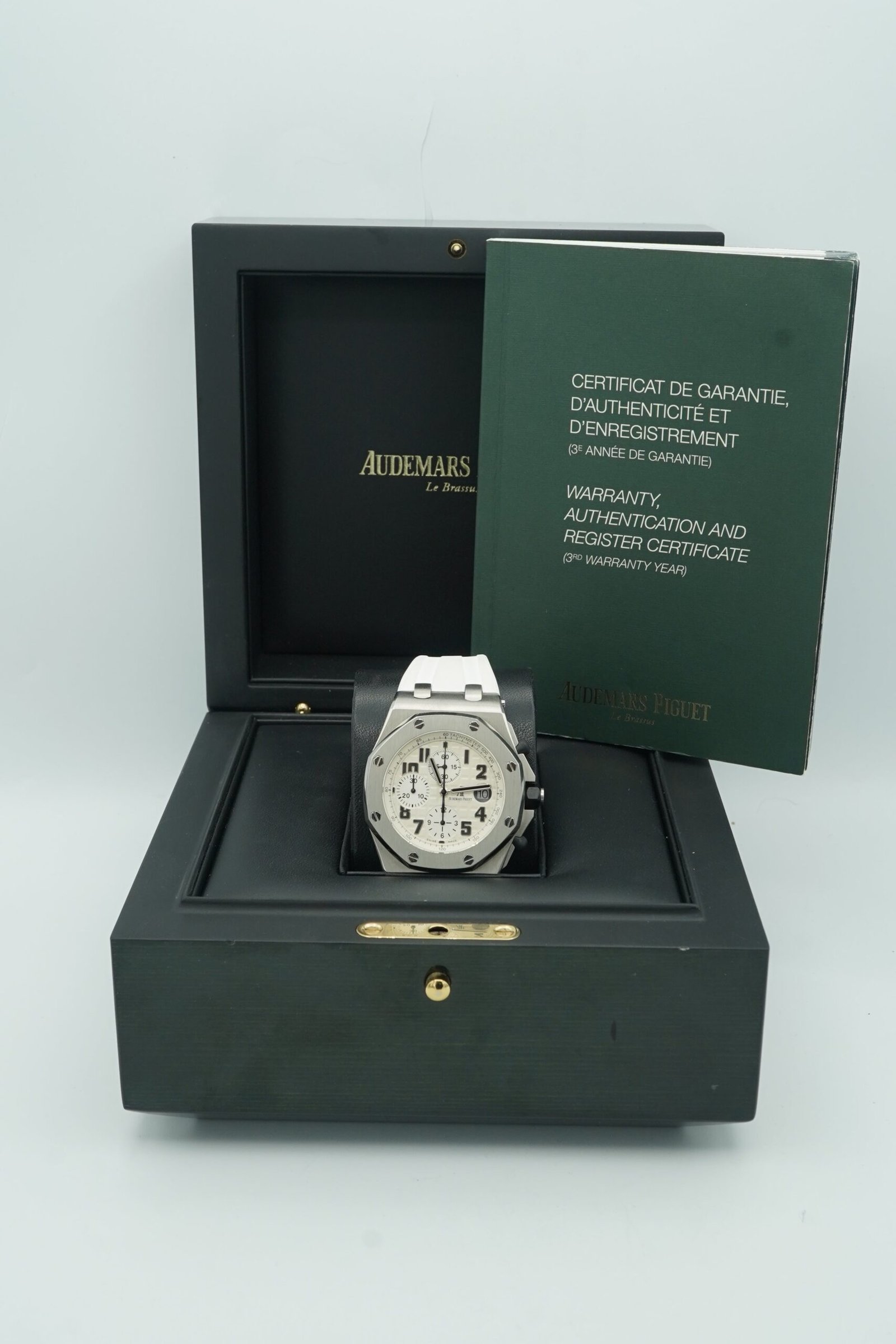 Audemars Piguet Royal Oak Offshore 42 mm / Safari White Dial - Image 2