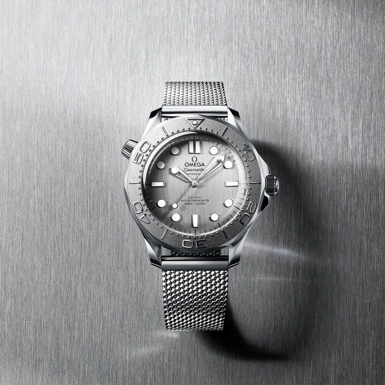 OMEGA Seamaster Diver 42 mm / Black Ceramic – Bracelet - Image 4