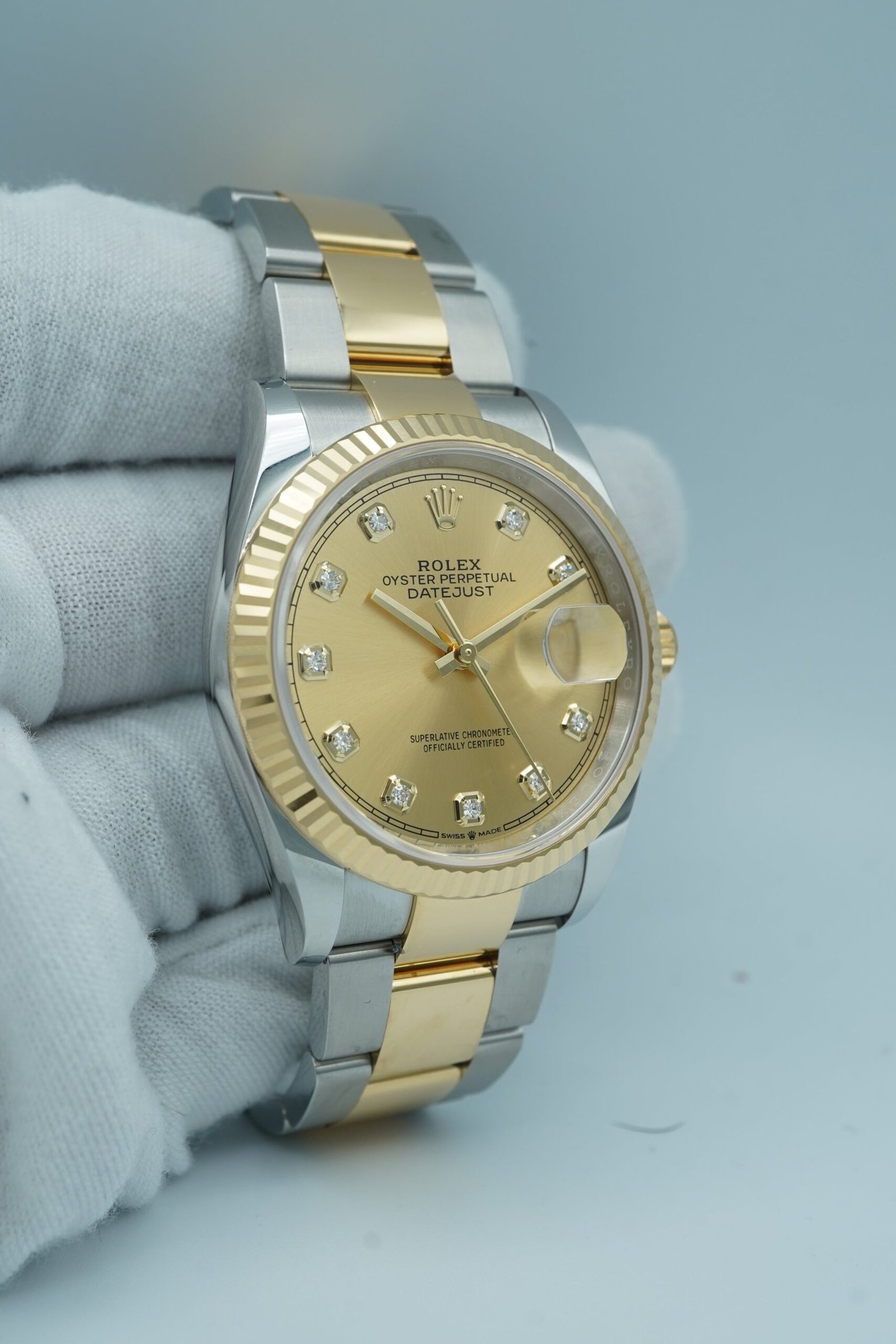 Rolex Datejust 36 mm / Champagne Diamond – Oyster - Image 5