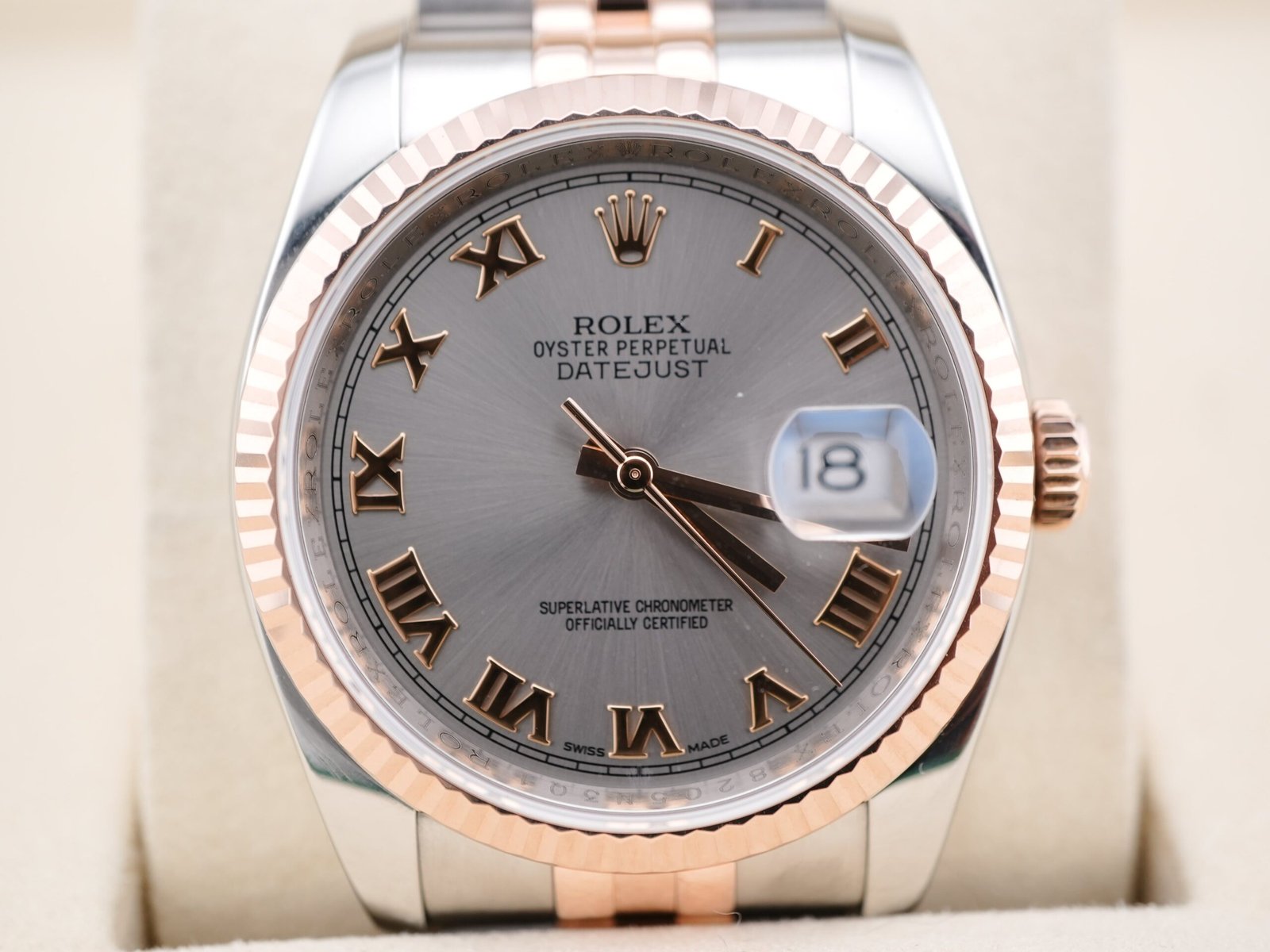 Rolex Datejust 36 mm / Silver Roman – Jubilee - Image 3
