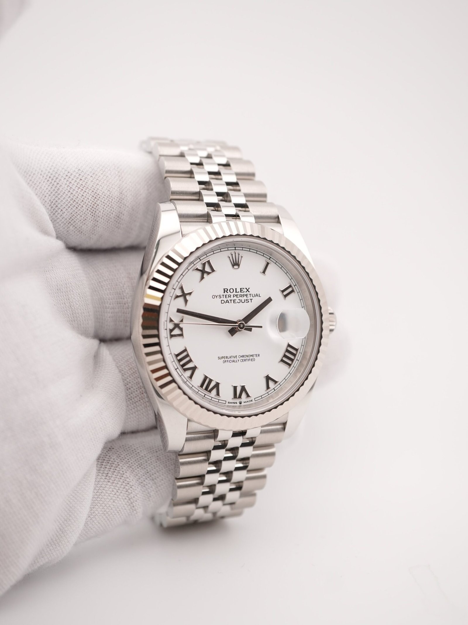 Rolex Datejust 41 mm / White Roman – Jubilee - Image 3