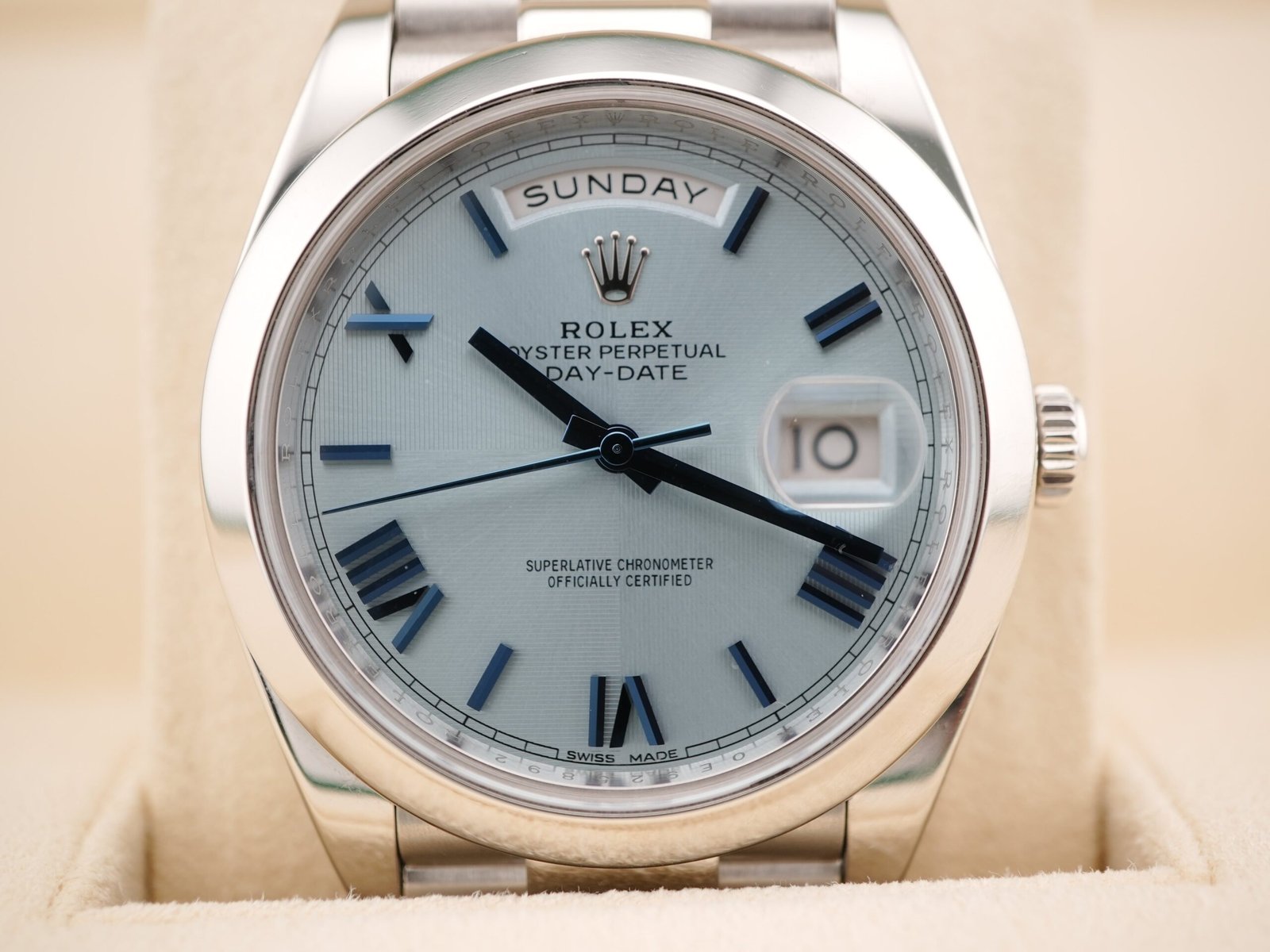 Rolex Day-Date 40 mm / Ice Blue – President - Image 3